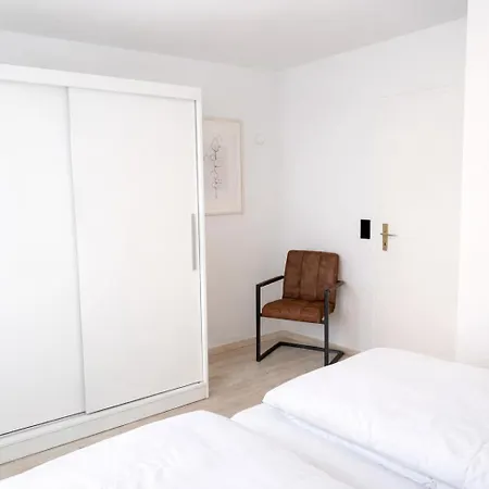 Primeloft Bergnest - Panorama - Balkon - Parkplatz - Aussicht - Kamin - 6 Pers